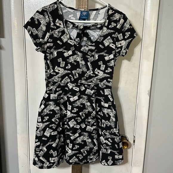 Women’s Harry Potter Dress - Picture 1 of 3